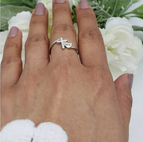 ♥️ JOYFUL HEART STERLING SILVER RING - Picture 3 of 4